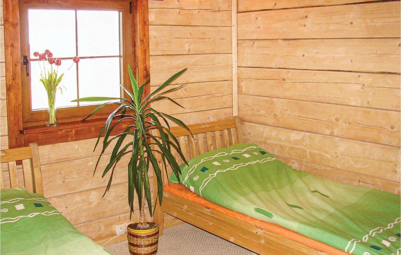 3 Bedroom Cozy Home In Mscice Podamirowo Exterior photo